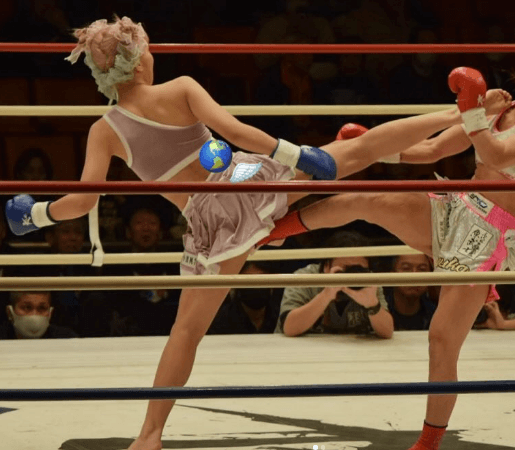 「24歳になりました」美女キックボクサー、”激烈ハイキック”と共にバースデー報告！祝福コメント続々「おめでとうございます」