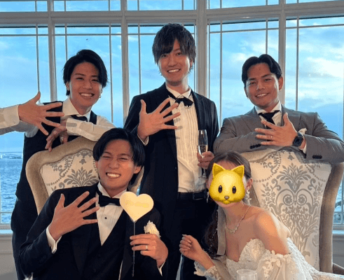 結婚発表をした4人組男性YouTuberのメンバーがウエディングフォト&結婚式の様子を公開！