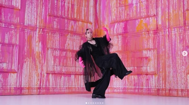 佐久間大介がMVのオフショットをインスタグラムに4日連続公開！