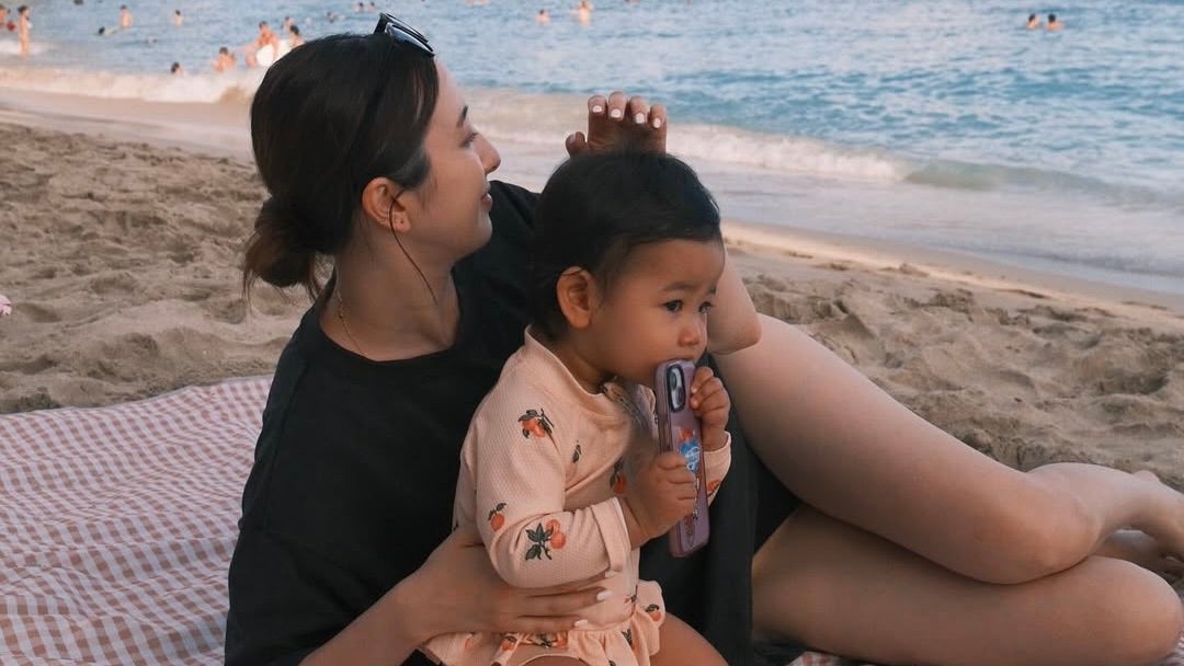 「たまらんす最高す！！！」團遥香、ハワイの浜辺で美しすぎる美脚披露にファン釘付け！！