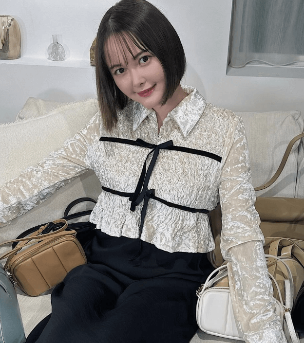 玉城ティナ、結婚発表後の最新ショットを披露！バッグに囲まれ”最高美女モード”にファン称賛の嵐