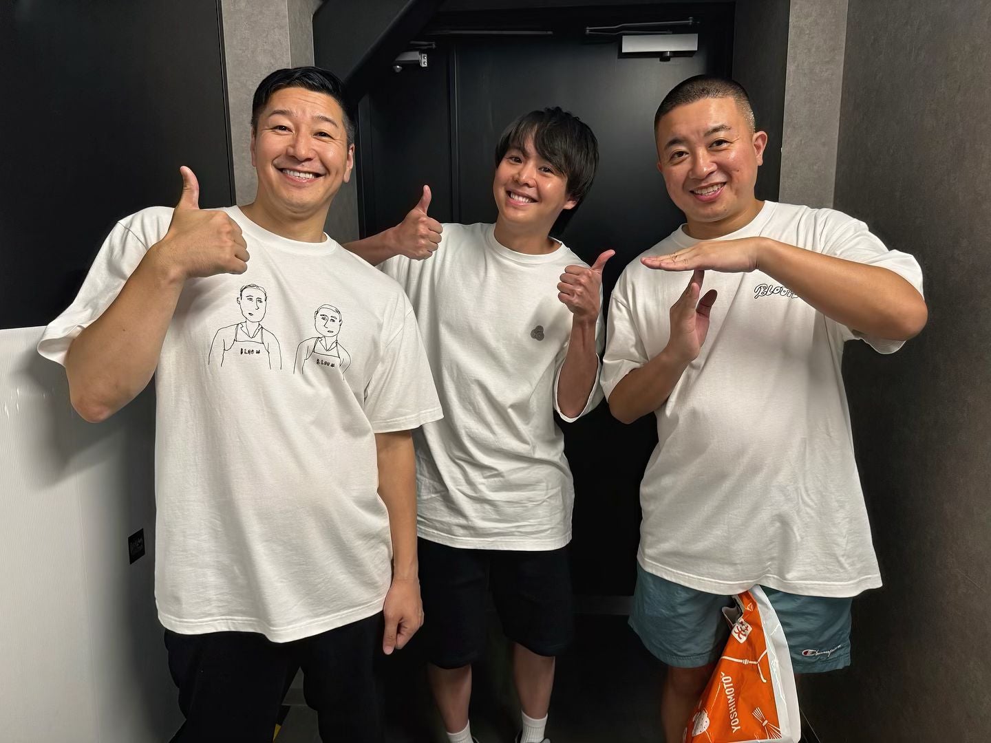 松岡茉優と結婚で話題の有岡大貴が大人気芸人との仲良しショットを公開！「白T兄弟最高」