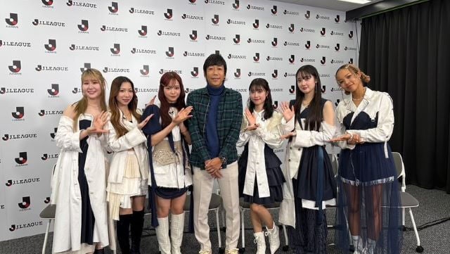 サッカー界のレジェンドと大人気アーティストが夢の対談！