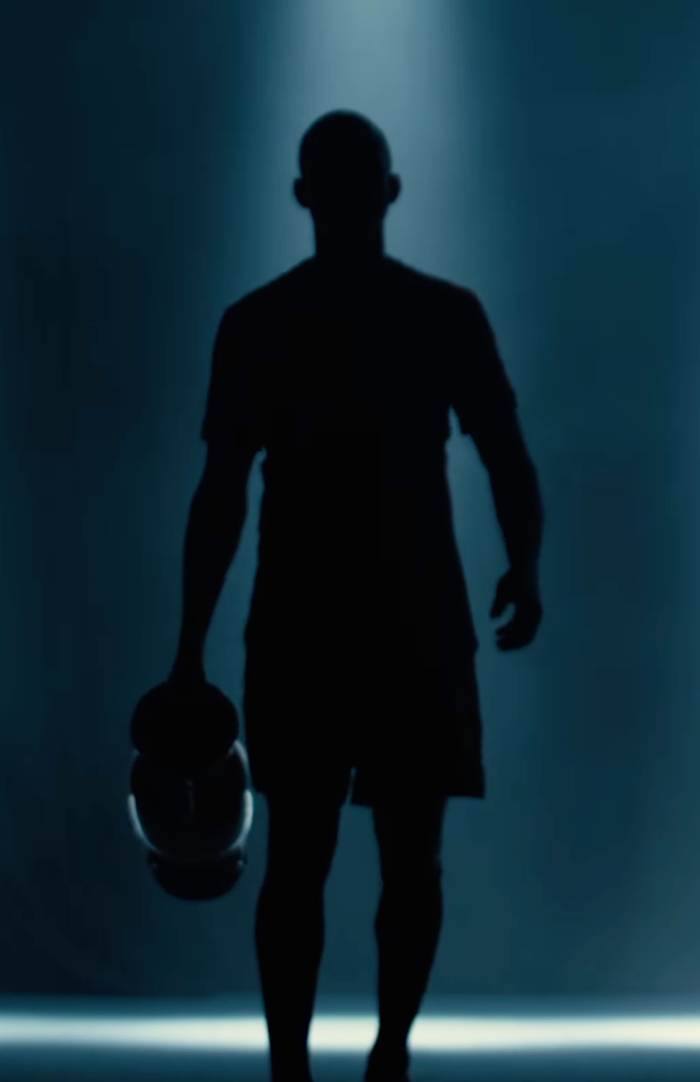 41歳の”鉄人”ディフェンダーが現役引退を発表　レジェンドの引退に悲しみの声が寄せられる