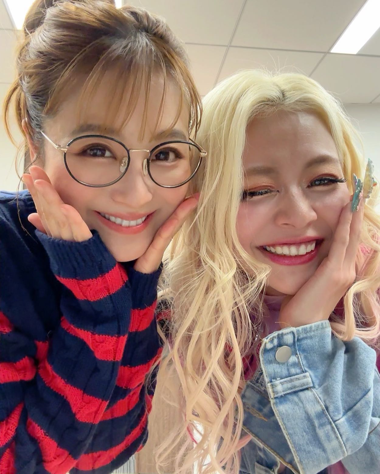 鈴木奈々がエルフ荒川との2ショットを披露✨「二人とも可愛いアゲ〜👍」