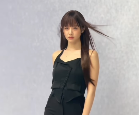 「似合いすぎ！」森香澄、ぱっつん前髪で撮影に挑む様子をファンに大公開！