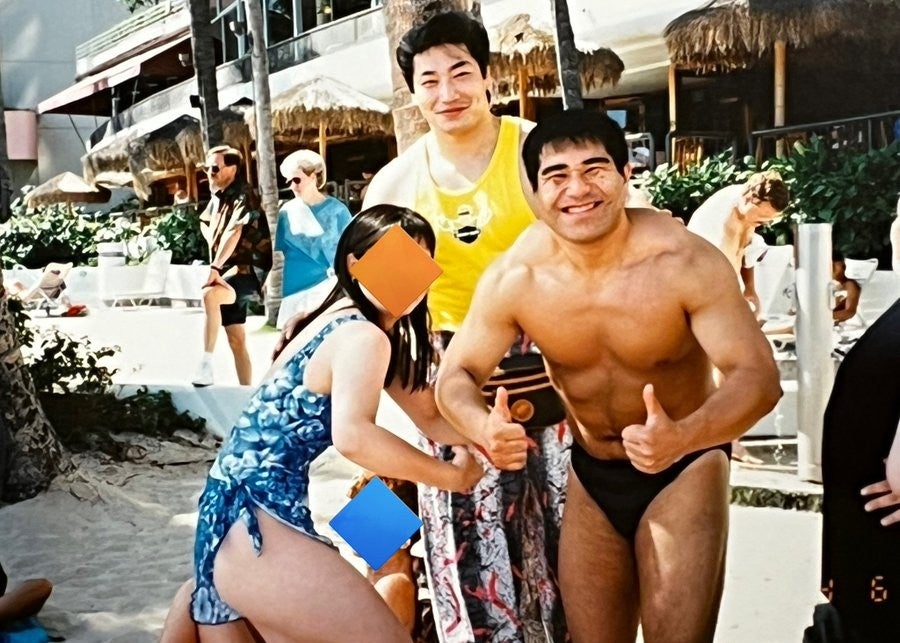 小橋建太、32年前のハワイツアー写真を公開　木原リングアナの“ビルドアップ”に注目