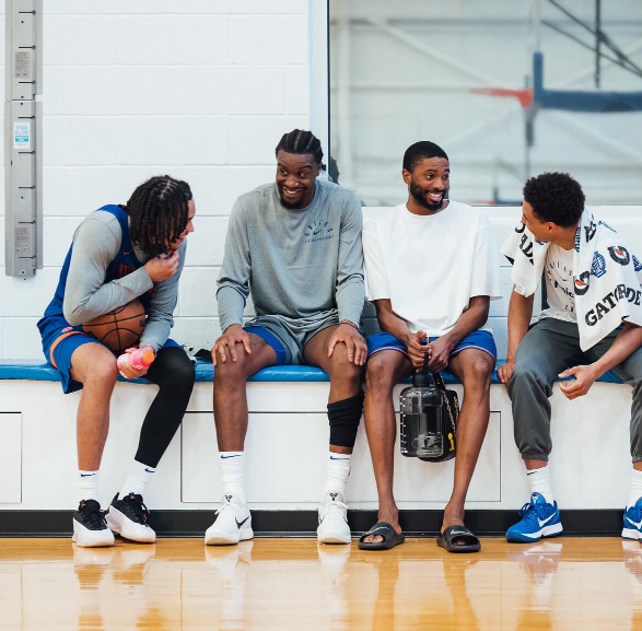 ニックスの若手が施設で躍動！ミカル・ブリッジズの“兄貴感”にファンも歓喜「これがリーダーシップ」