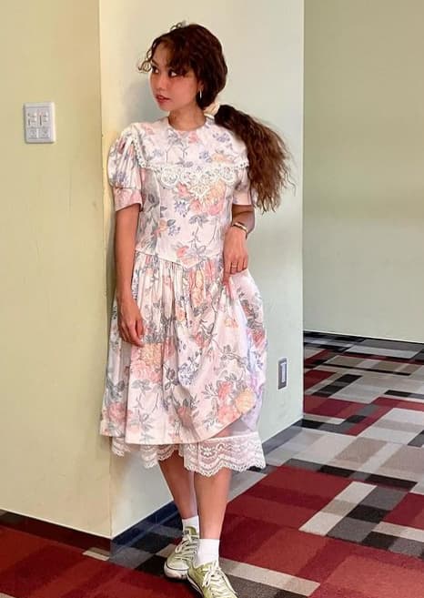 peco　古着ドレスで生放送　次はぶりっぶりコーデに挑戦予定！