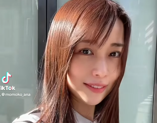 「ちょうどいい色、ちょうどいい可愛さ」アナウンサー・桃子が見せた“最強ナチュラルショット”に絶賛の嵐