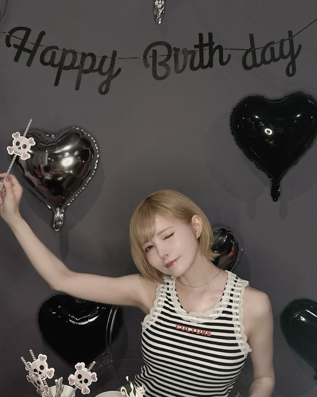 「日本一かわいい38歳」益若つばさ、お祝いメッセージ一番乗りはまさかの…