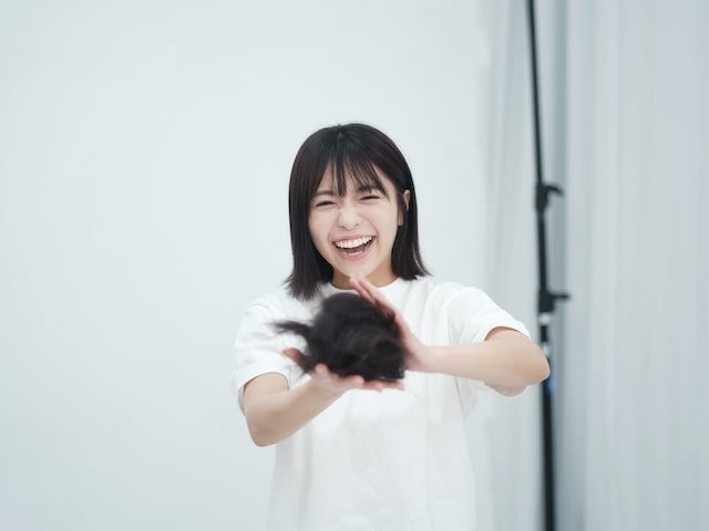 「たしかに気になるし、遊びたくなりますねwww」グラドル・大原優乃が手にしている物とは！？