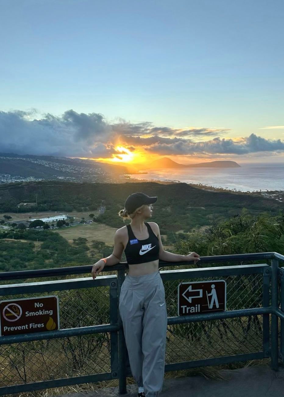 山口清香が早朝登山でエナジーチャージ！