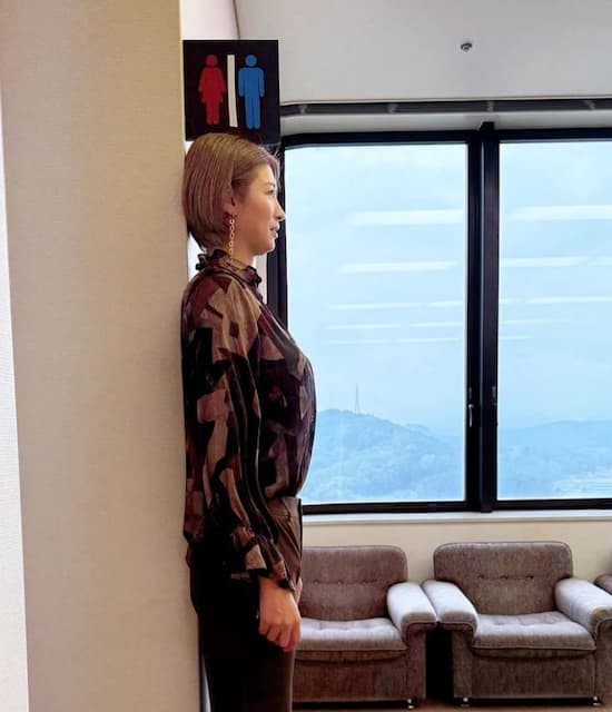 狩野舞子　え？！そこ届く⁉　狩野の身長は〇〇とぴったりフィット😲、、とまさか「あの人」に目撃される😂