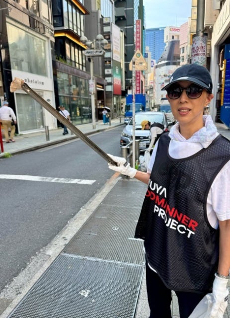 爽快な社会貢献！アーティスティックスイミング・小谷実可子が渋谷でゴミ拾い