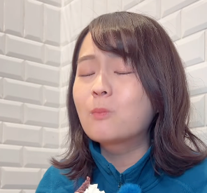 「癒しです」人気TBSアナがスコーンを頬張る様子を公開