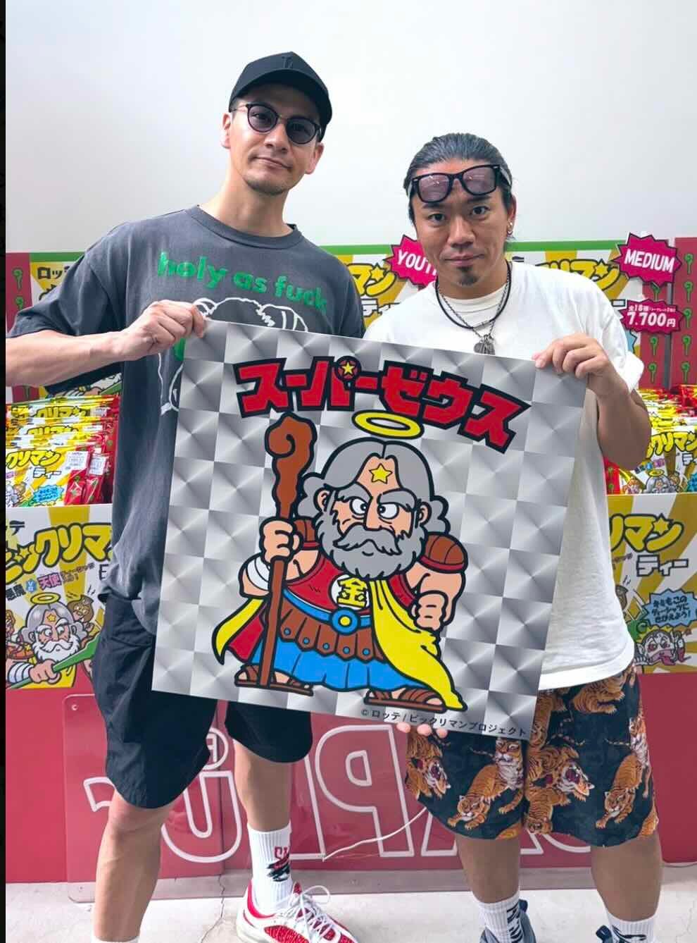 ビックリマンチョコがTシャツ化！？ワクワク感がたまらない