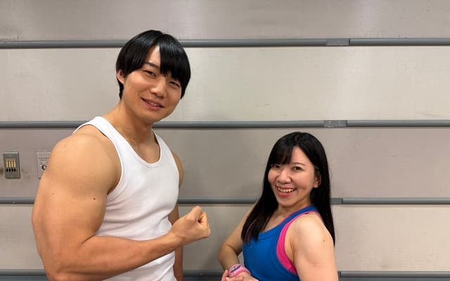 「ブレイクする予感しかない」ラヴィット初出演の女性マッチョ芸人が圧巻マッスル2ショットを公開！