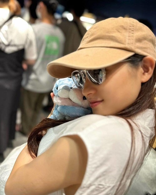 第一子妊娠中・土屋太鳳のお忍びショット!?📸「気をつけて😢」