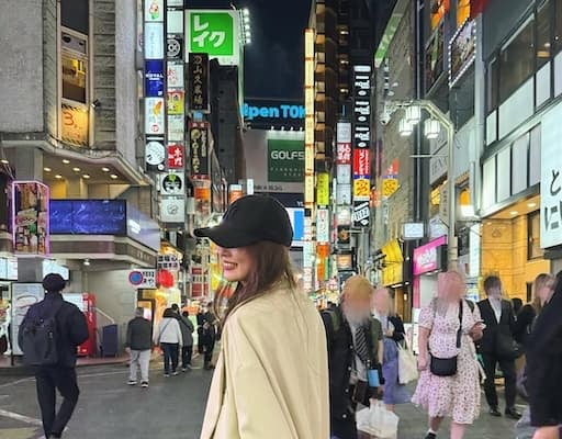 「久しぶりにたくさんお買い物して焼肉食べて回復。」内田理央、新宿でのオフショットを公開！