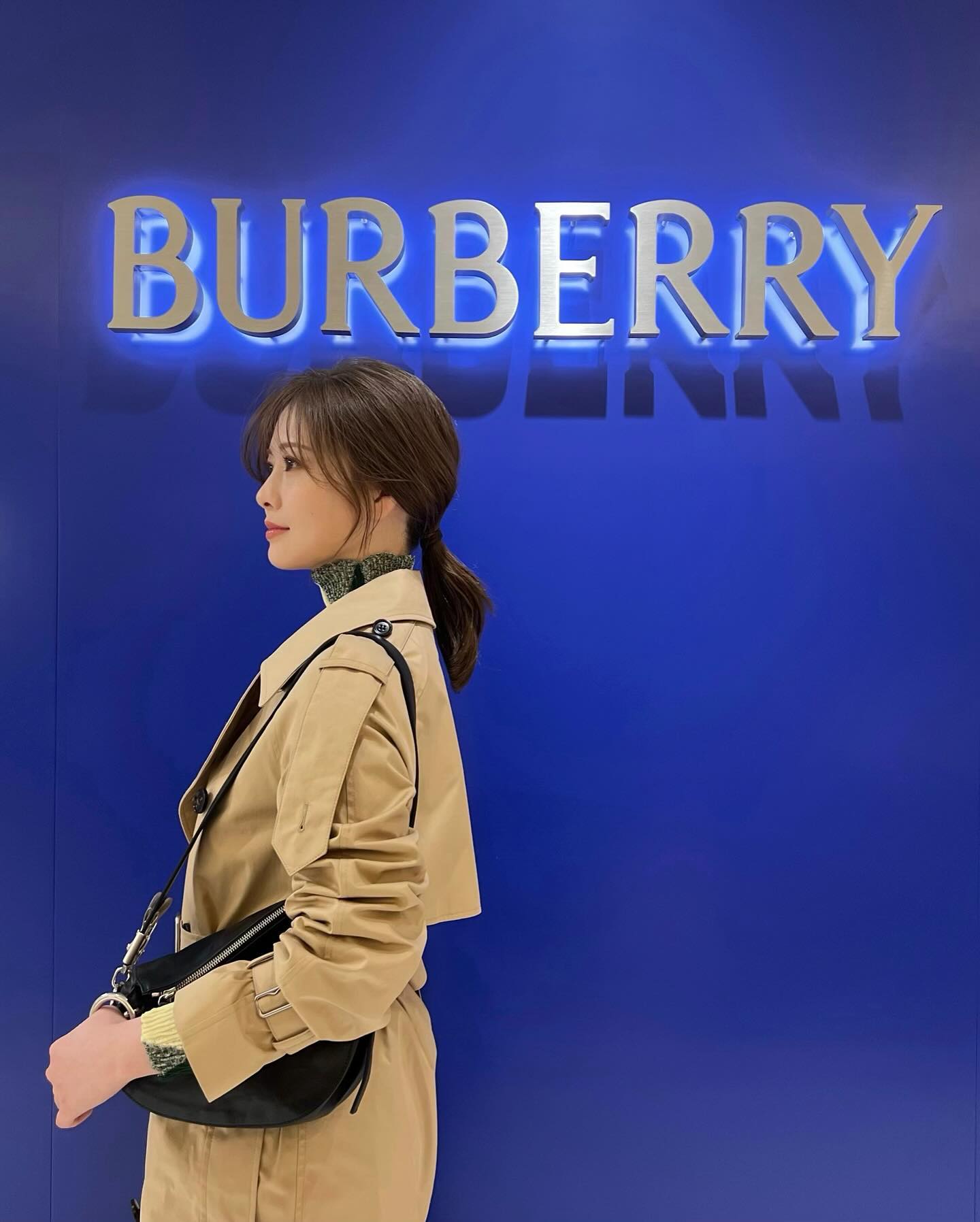 「オトナまいやん」白石麻衣がバーバリーの伊勢丹新宿ポップアップへ！