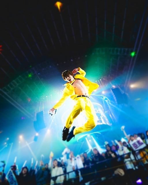 白濱亜嵐 躍動感伝わるショットを公開🔥