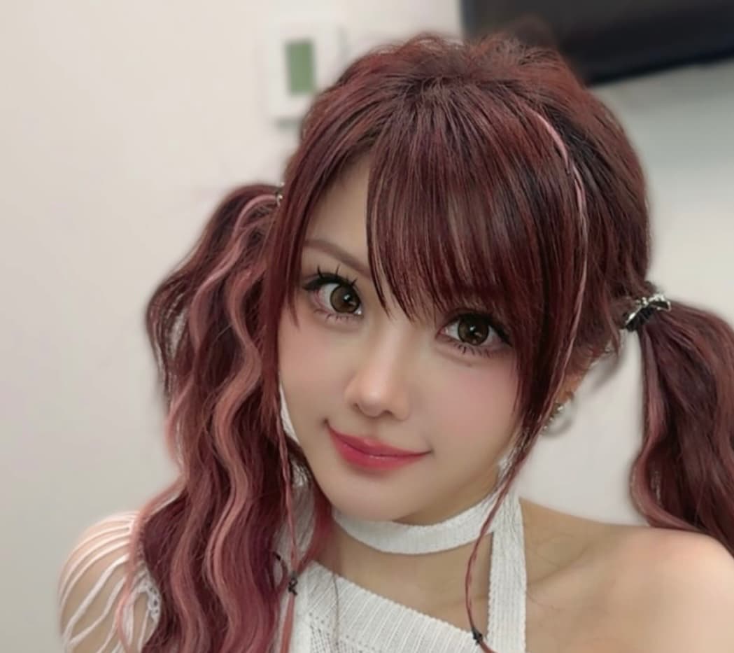 「ピンク大好きマン」田中れいな、NEWヘアショットに称賛の嵐！「とくに２枚目のれーながセクシーで可愛すぎる！！」