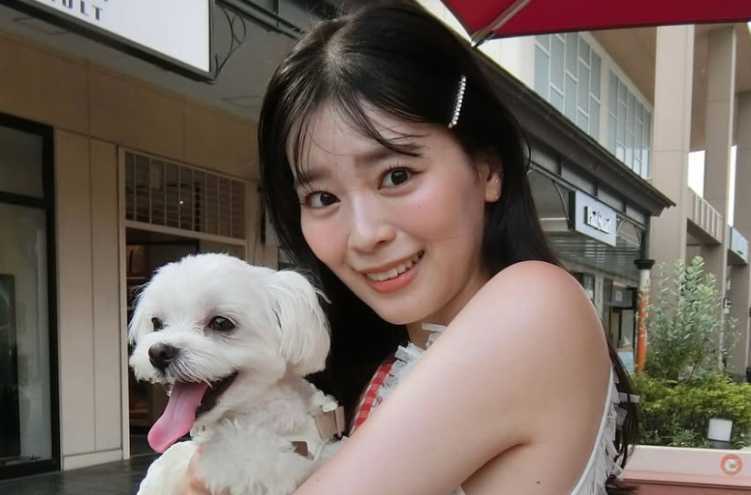 「ひとちゃん＆レオくん最強コンビ」坂井仁香、夏の癒し投稿でバッグ＆愛犬をアピール