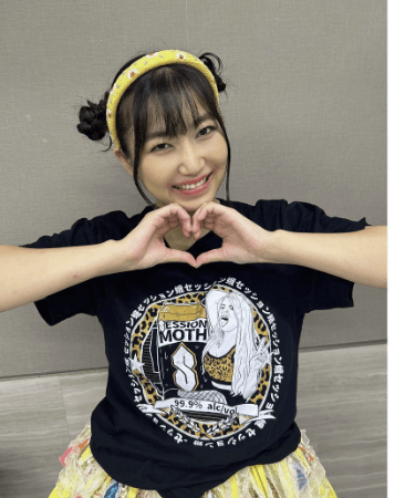 東京女子プロレス　らく、タイでゲットしたお気に入りカチューシャを披露！