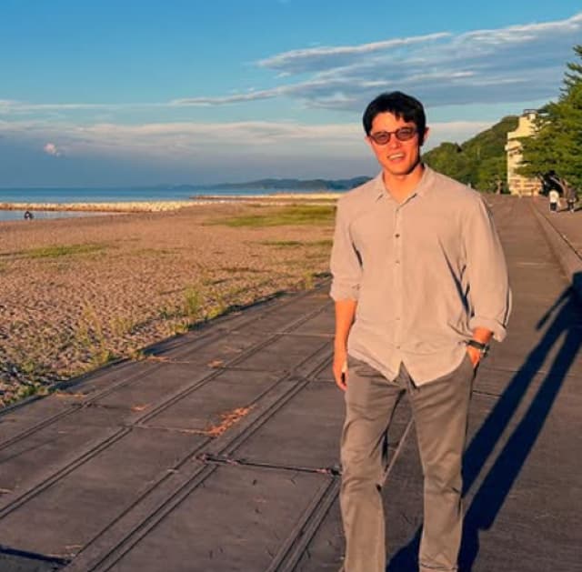 「色々妄想しちゃいます♡」俳優・ 鈴木亮平の彼氏感ある写真が話題に！