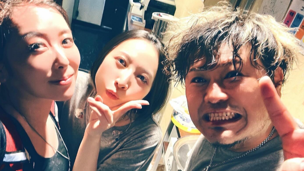 安川結花、“Hikaruさん誕生日ライブ”に感動の夜！「心が洗われた」「最後の新曲が刺さった」