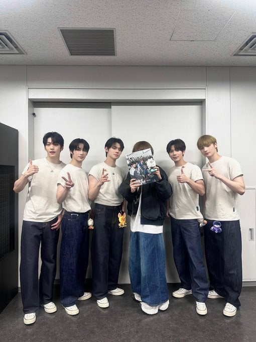 Eve　楽曲提供したあの超人気アイドルのライブに参戦！仲良し集合写真にファンほっこり