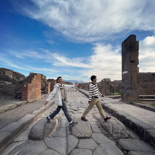 女優・杏が”ポンペイ&ローマ”へ！世界遺産のエモすぎ風景おすそ分けショットが話題