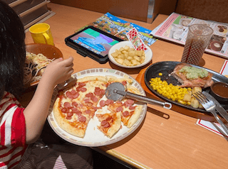 🌈激痩せ→リバウンドの華原朋美、息子との夕飯の様子を公開❗️