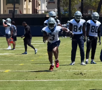 “見逃し厳禁”の衝撃プレー！カウボーイズ期待のWRがキャンプで覚醒！？