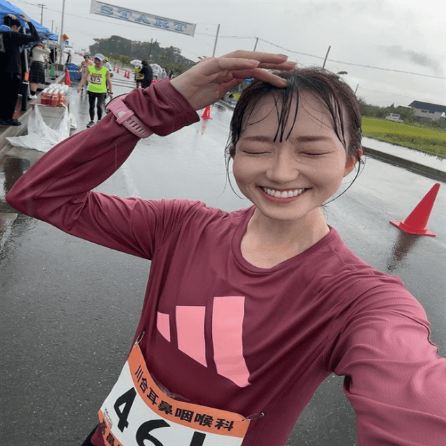 「完全にお風呂上がりだよね」女子アナ・長谷川朋加、マラソンフォト披露でファン「雨に打たれても美しいの凄い」