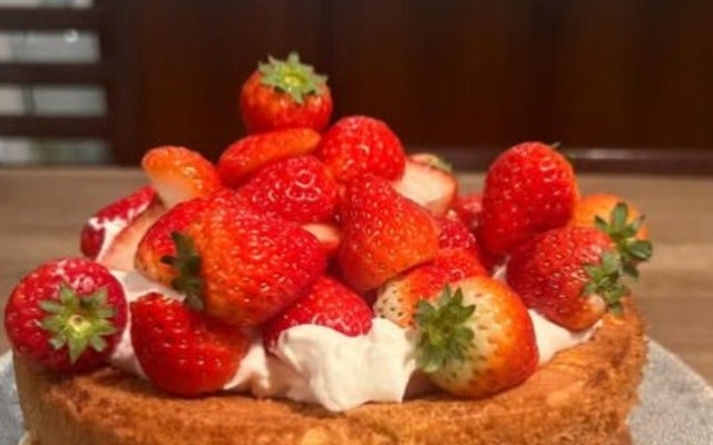 「やっぱり手作りお菓子は楽しい！」安田美沙子がケーキを作る！