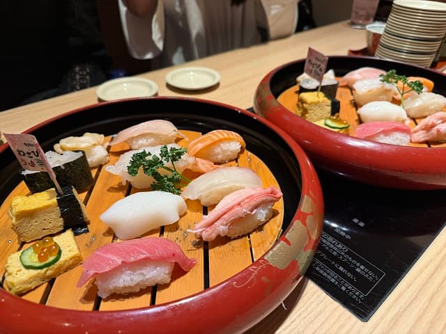 AKB48・ 向井地美音が握手会で金沢へ！忙しいなかお寿司も堪能