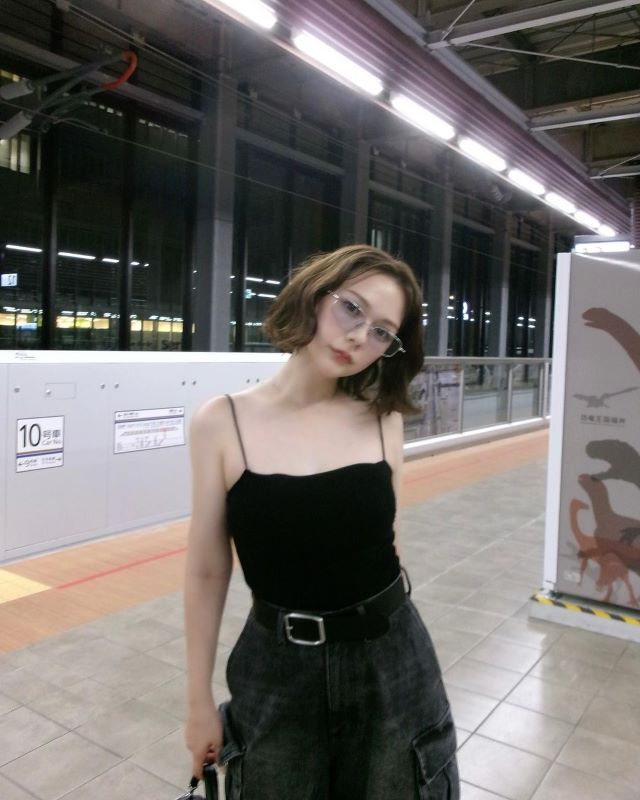 「人生楽しそうすぎる」あの人気タレントの最新私服ショットが話題に