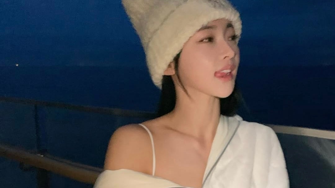 競技とは別の顔…“aespa・カリナ似”陸上美女が船で大阪入り