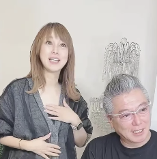 渡辺美奈代、秋冬の「イチオシカーディガン」でファン魅了！Minayoセレクトが大人気