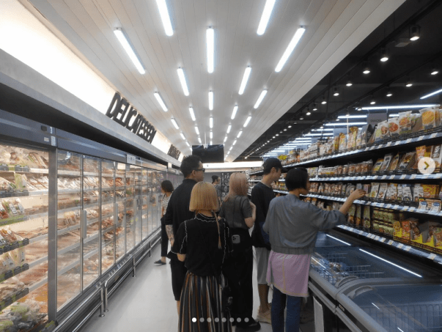 YOASOBI・幾田りら「コンデジ📷×バンコク」ショットを公開！