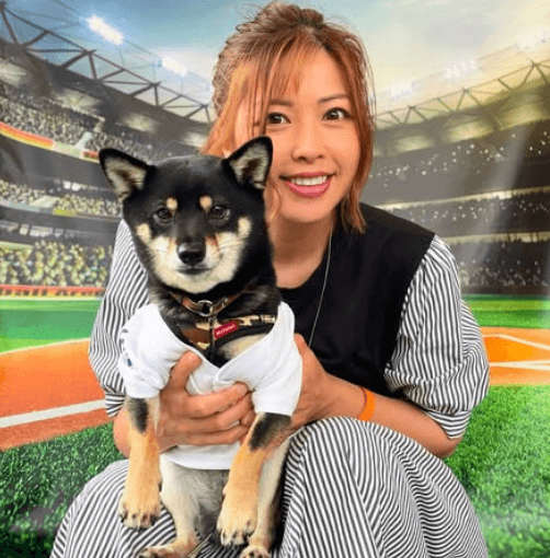 「ボールがテントの裏へ消えてったw」ゴルフ美女子、INわんこフェスタ！パターチャレンジコーナーでのムービーも披露