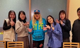 「最KOO〜 DO DANCE！」DJ KOO、教育現場を支えるチームと語らう熱い夜！