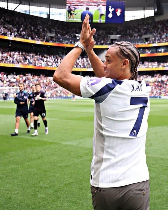 “シャビ・シモンズ、スパーズ加入を喜ぶ投稿” サポーターの歓迎に感謝の言葉