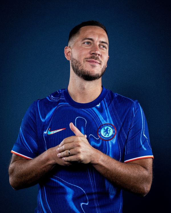 チェルシー 新ユニモデルにまさかの選手が！？サポからは「帰ってきてくれ」