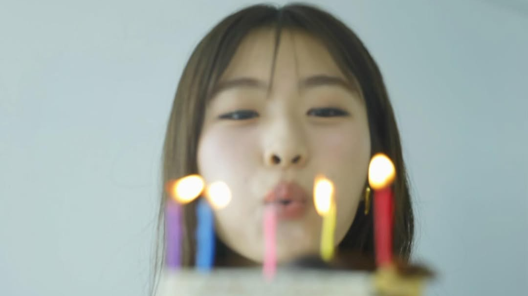 祝福の声相次ぐ！渋谷凪咲、29歳の誕生日を迎える