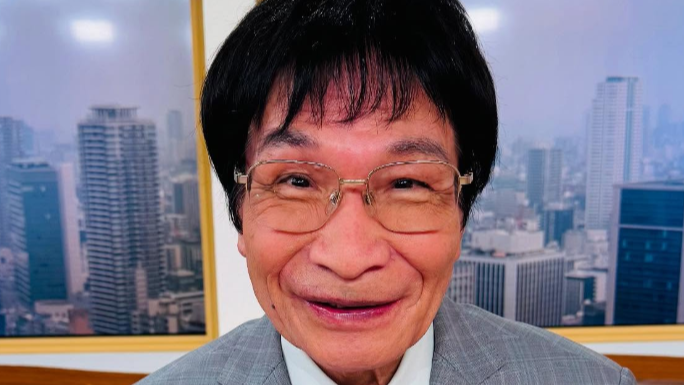 「白い紫陽花の輝きに注目！」尾木ママ、『newsおかえり』出演時の上品コーデに称賛の声続出！