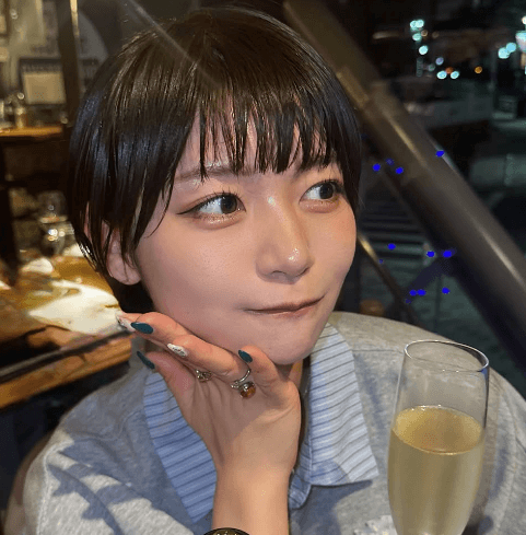 「可愛い過ぎかぁ〜」道産子美女グラドル、おしゃれ空間で牡蠣にご満悦！美ショットにファン陶酔「ぜんぶかわちい」