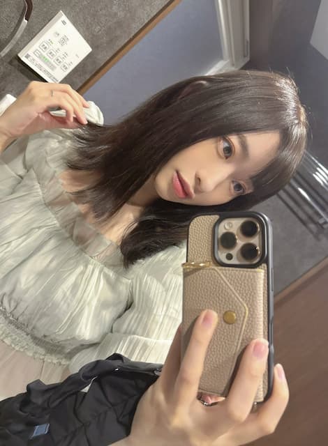 女子ゲーマー・倉持由香が髪色を変更！「久々にダークトーンに染めました！」